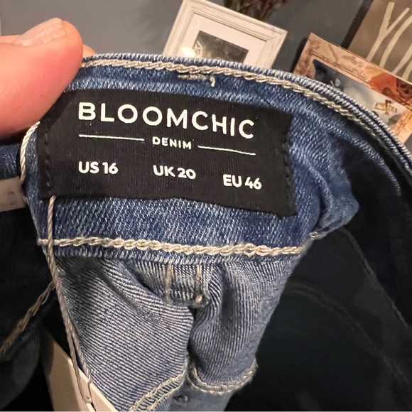 BNWT stretchy raw edge hem skinny jeans - Picture 4 of 8